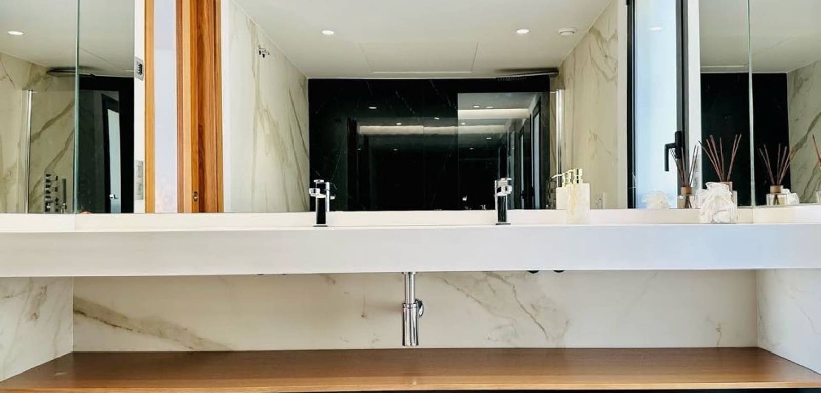 5 bedroom Villa for sale in Altea with pool garage - € 2,250,000 (Ref: 8666122)