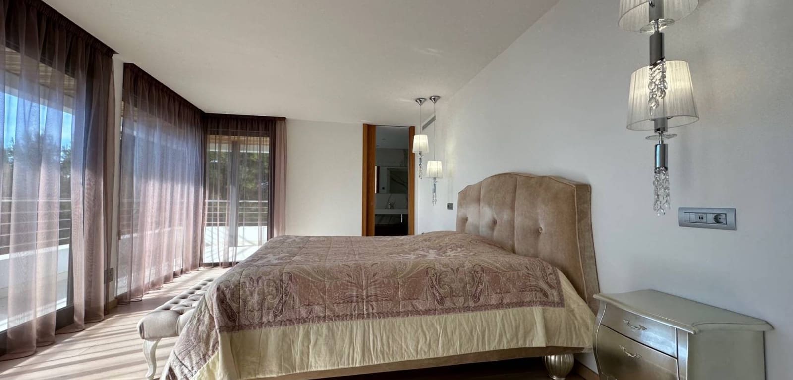 5 bedroom Villa for sale in Altea with pool garage - € 2,250,000 (Ref: 8666122)