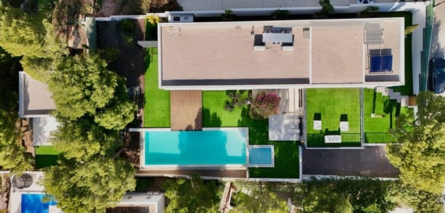 Chalet de 5 habitaciones en Altea en venta con piscina garaje - 2.250.000 € (Ref: 8666122)