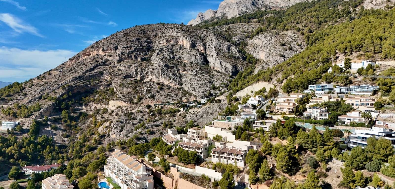 5 bedroom Villa for sale in Altea with pool garage - € 2,250,000 (Ref: 8666122)