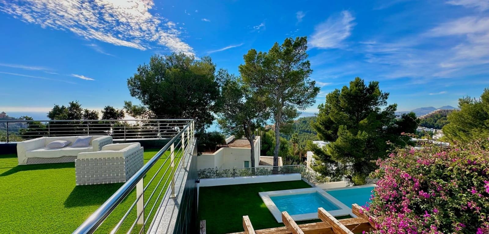 5 bedroom Villa for sale in Altea with pool garage - € 2,250,000 (Ref: 8666122)