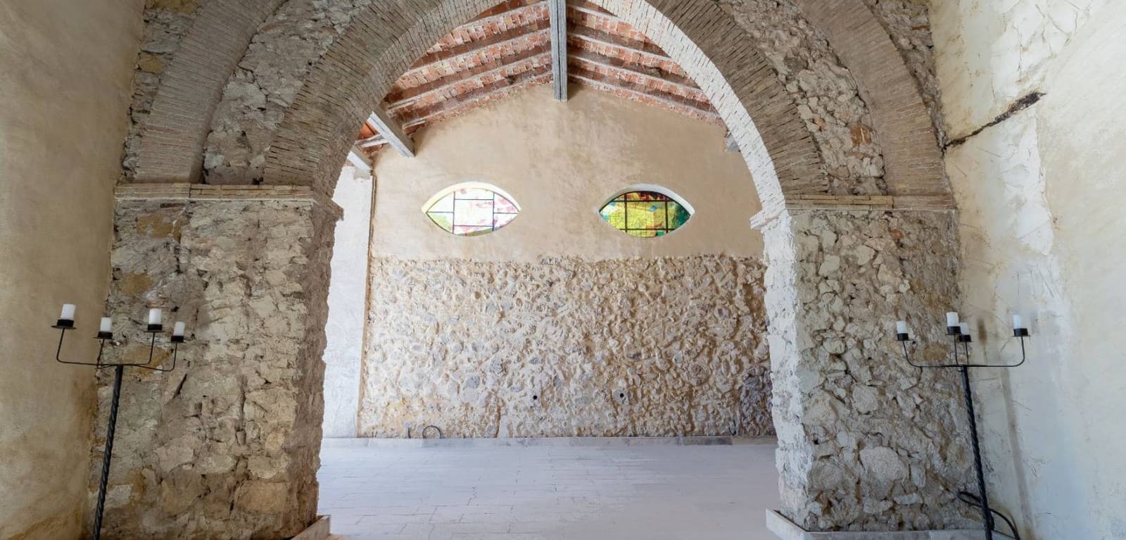 12 soveværelse Finca/Landehus til salg i Castalla med swimmingpool - € 799.000 (Ref: 8708259)