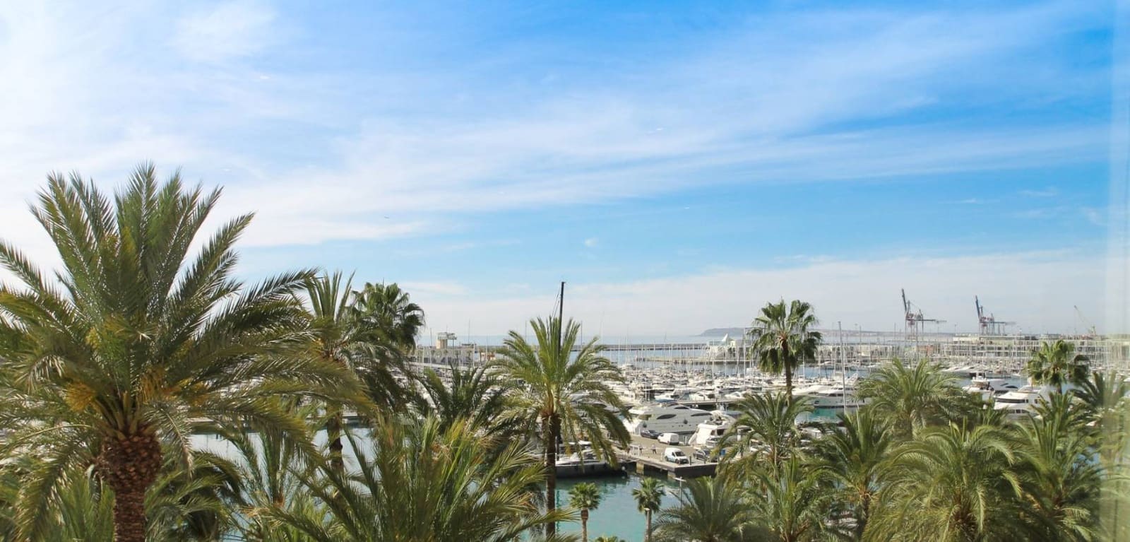3 bedroom Apartment for sale in Alicante / Alacant city - € 990,000 (Ref: 8944927)