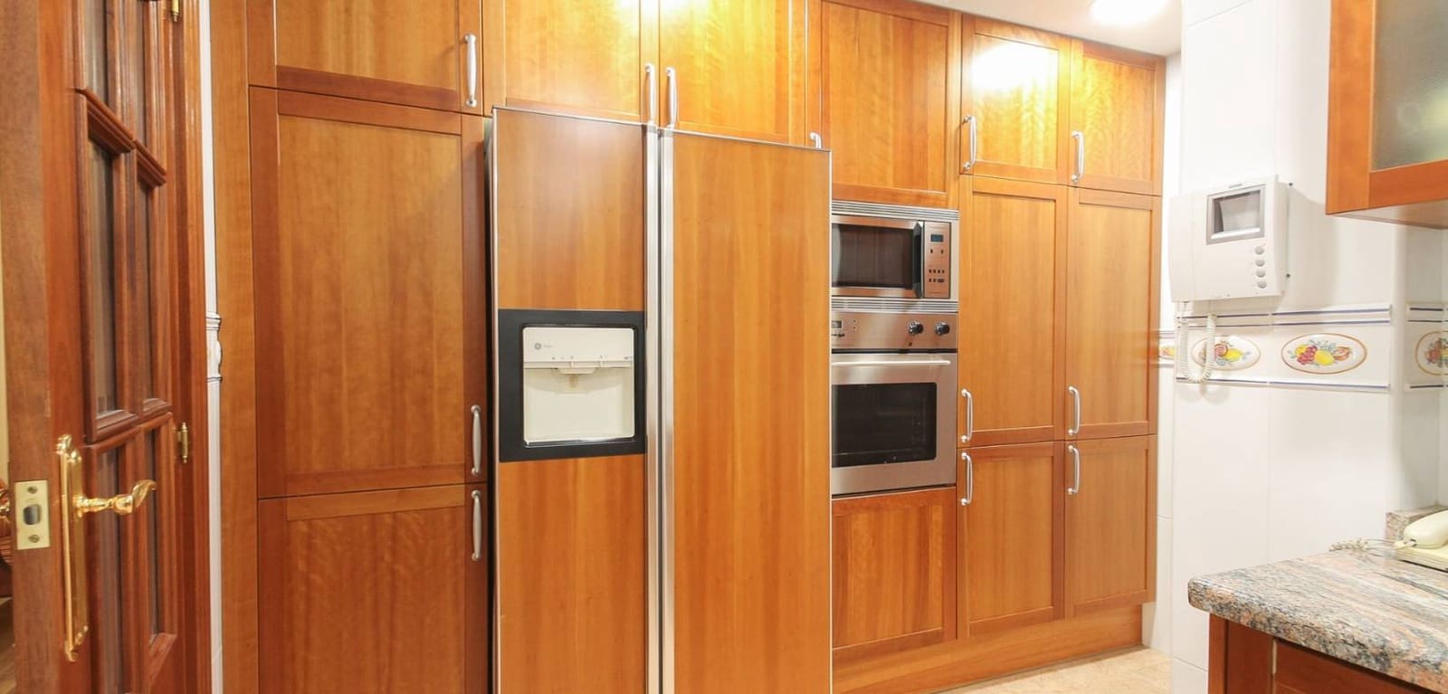 3 bedroom Apartment for sale in Alicante / Alacant city - € 990,000 (Ref: 8944927)