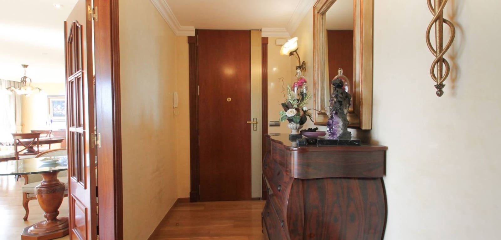 3 bedroom Apartment for sale in Alicante / Alacant city - € 990,000 (Ref: 8944927)