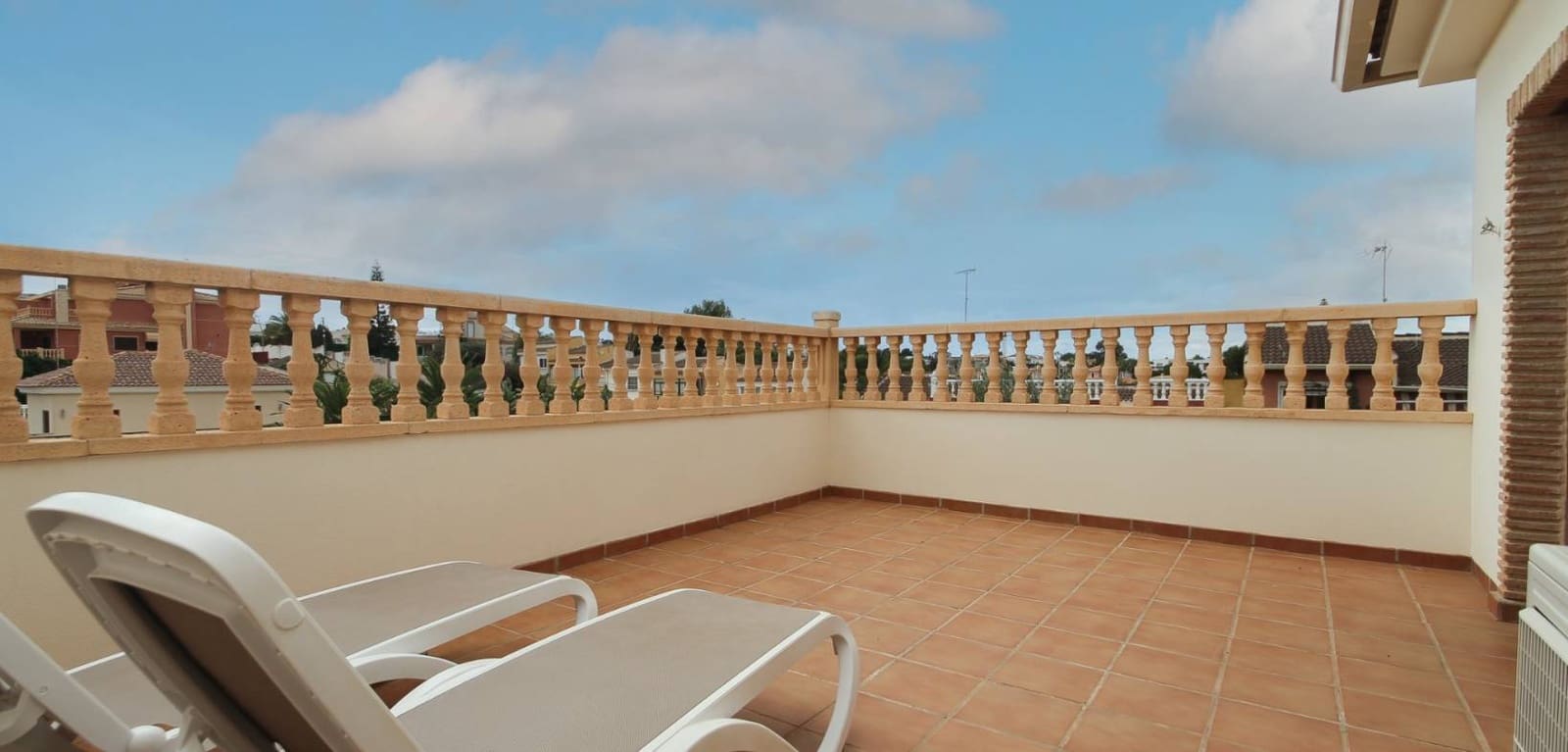 Chalet de 6 habitaciones en Los Balcones en venta con piscina - 699.000 € (Ref: 8998104)