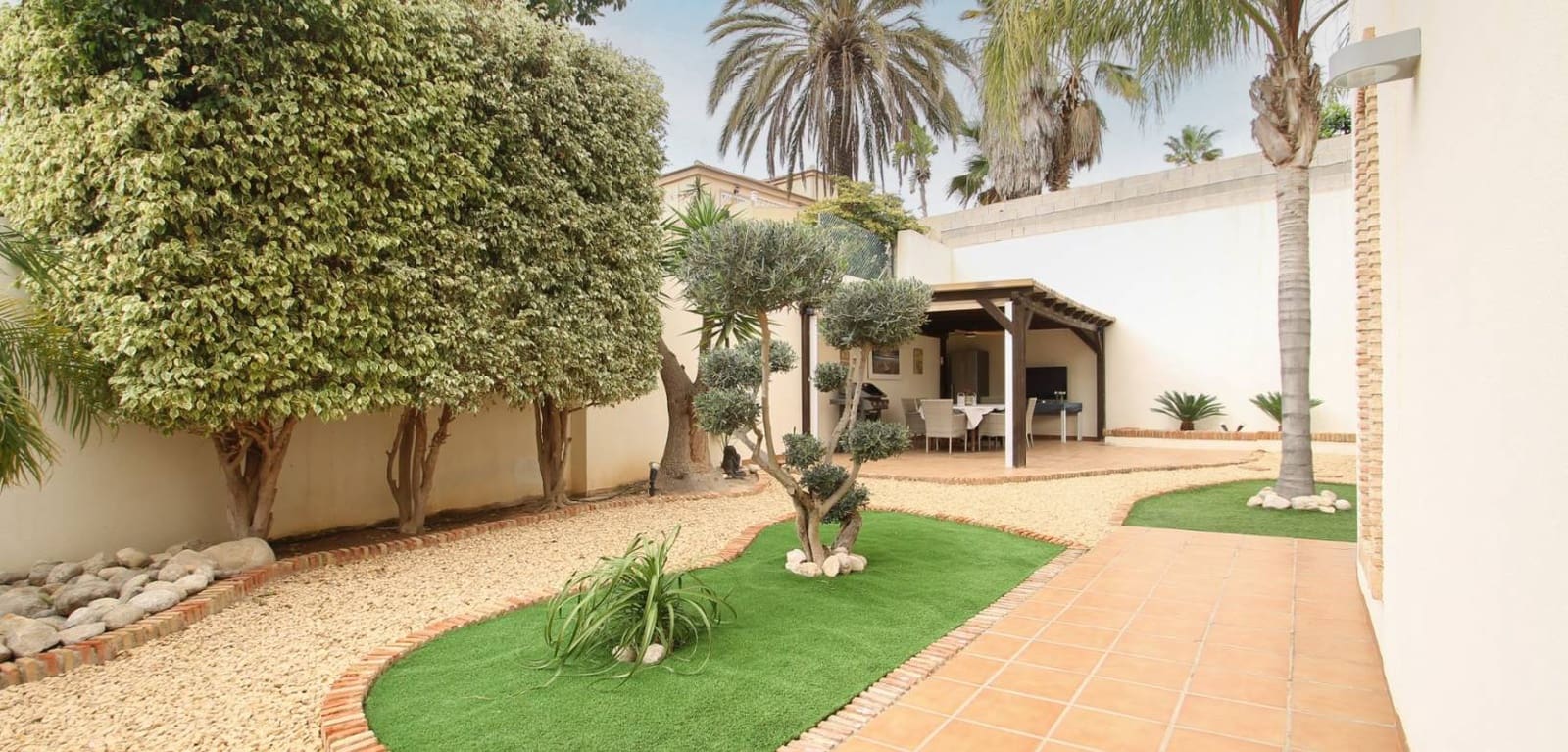 Chalet de 6 habitaciones en Los Balcones en venta con piscina - 699.000 € (Ref: 8998104)