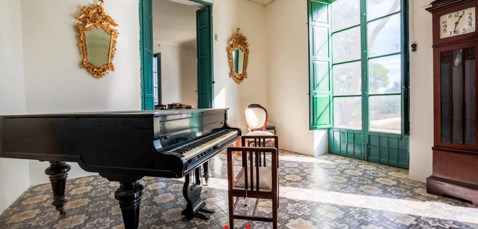 7 soverom Villa til salgs i Alicante by med garasje - € 1 275 000 (Ref: 9101605)