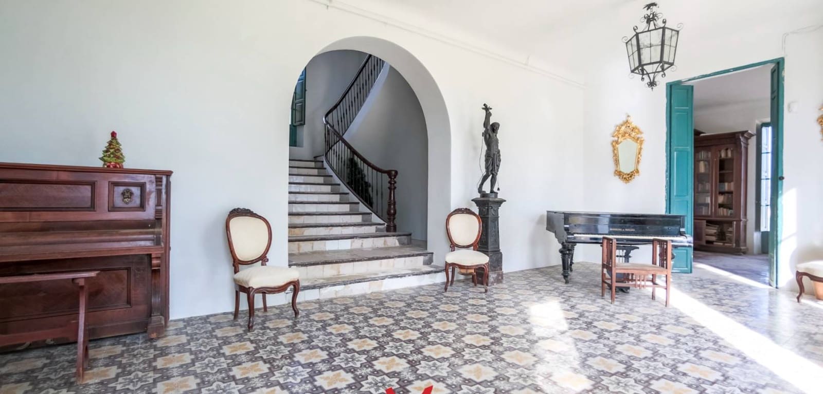 7 soverom Villa til salgs i Alicante by med garasje - € 1 275 000 (Ref: 9101605)