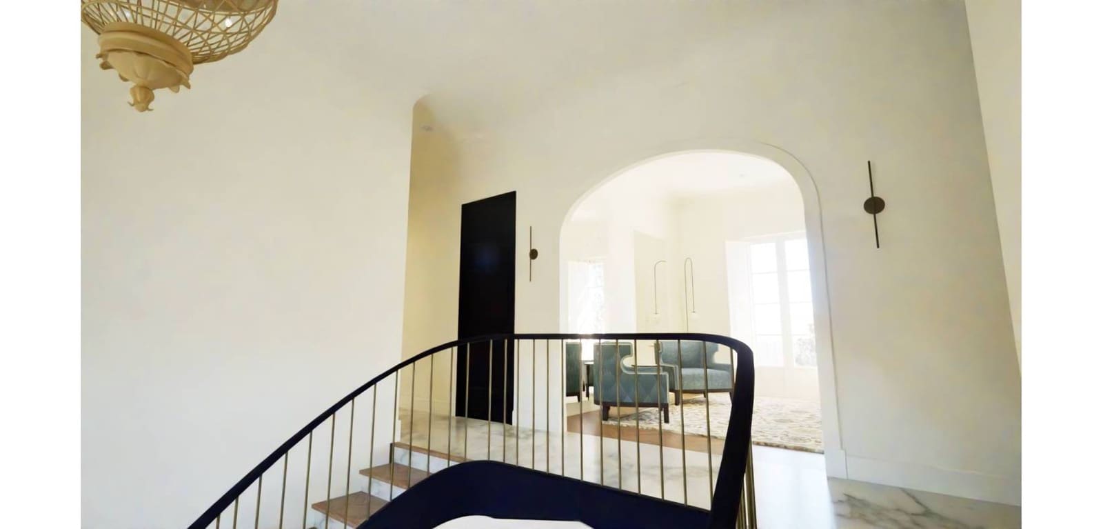 7 soverom Villa til salgs i Alicante by med garasje - € 1 275 000 (Ref: 9101605)