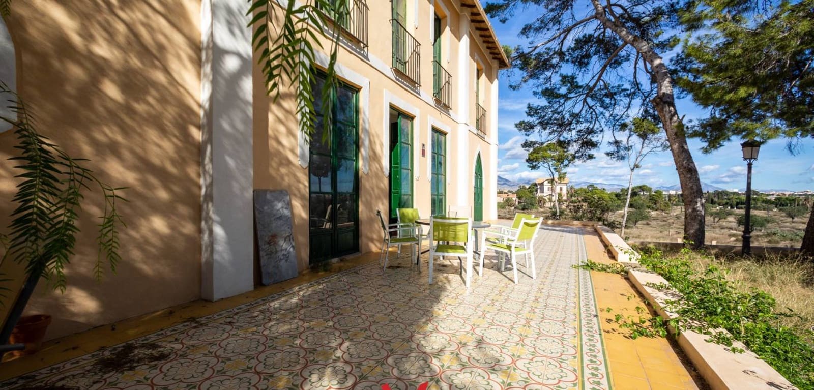 7 soverom Villa til salgs i Alicante by med garasje - € 1 275 000 (Ref: 9101605)