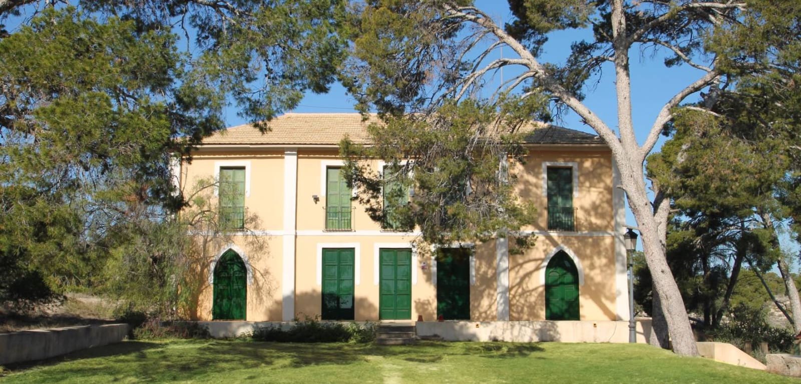 7 soveværelse Villa til salg i Alicante by med garage - € 1.175.000 (Ref: 9101605)