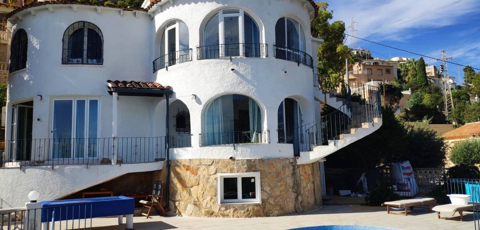 5 makuuhuone Huvila myytävänä paikassa Calpe / Calp mukana uima-altaan 
autotalli - 635 000 € (Ref: 9109319)