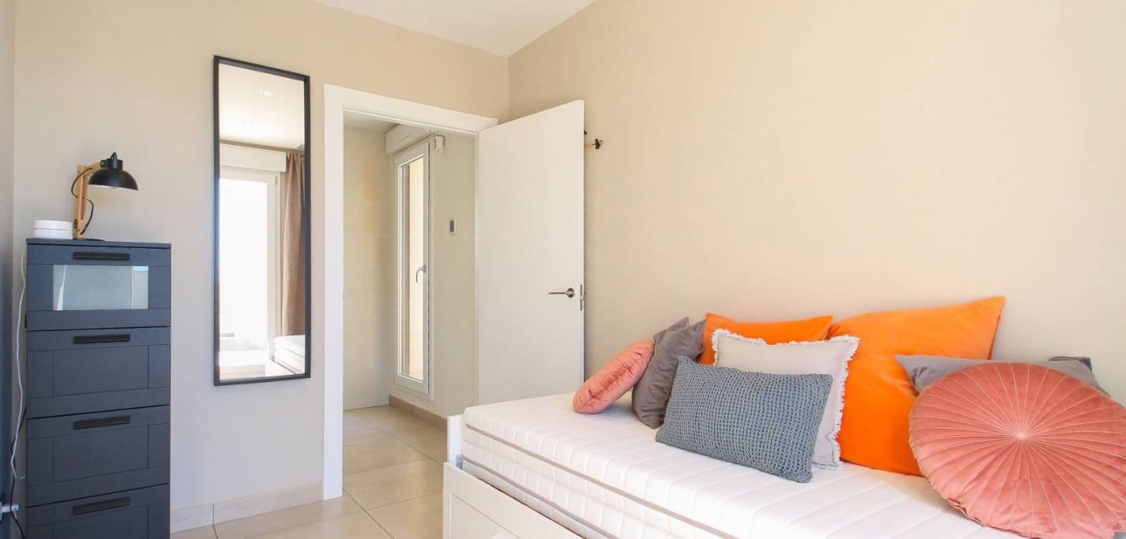 4 makuuhuone Huvila myytävänä paikassa Aguas Nuevas mukana uima-altaan 
autotalli - 1 190 000 € (Ref: 9231242)