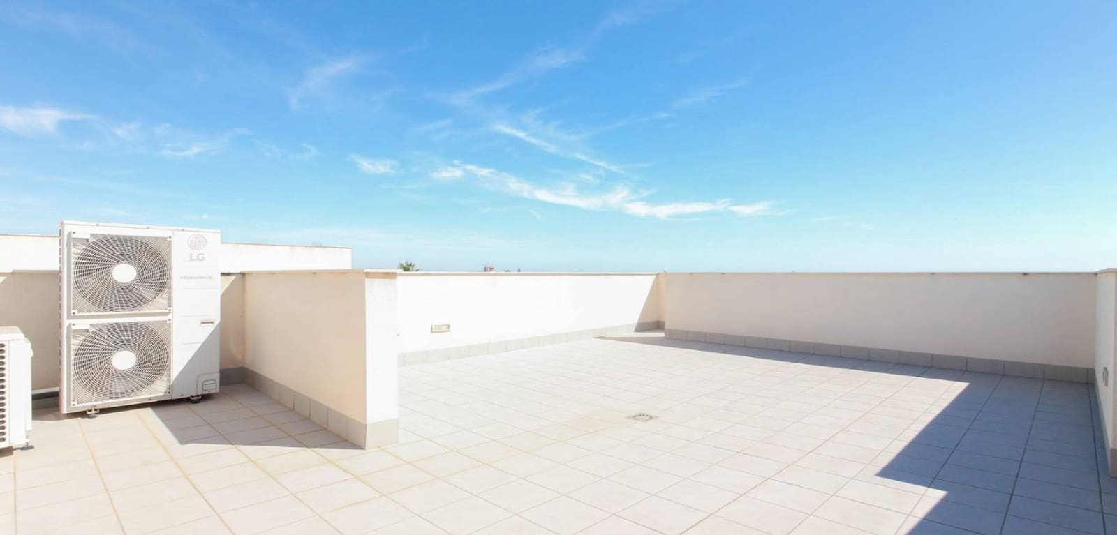 4 makuuhuone Huvila myytävänä paikassa Aguas Nuevas mukana uima-altaan 
autotalli - 1 190 000 € (Ref: 9231242)