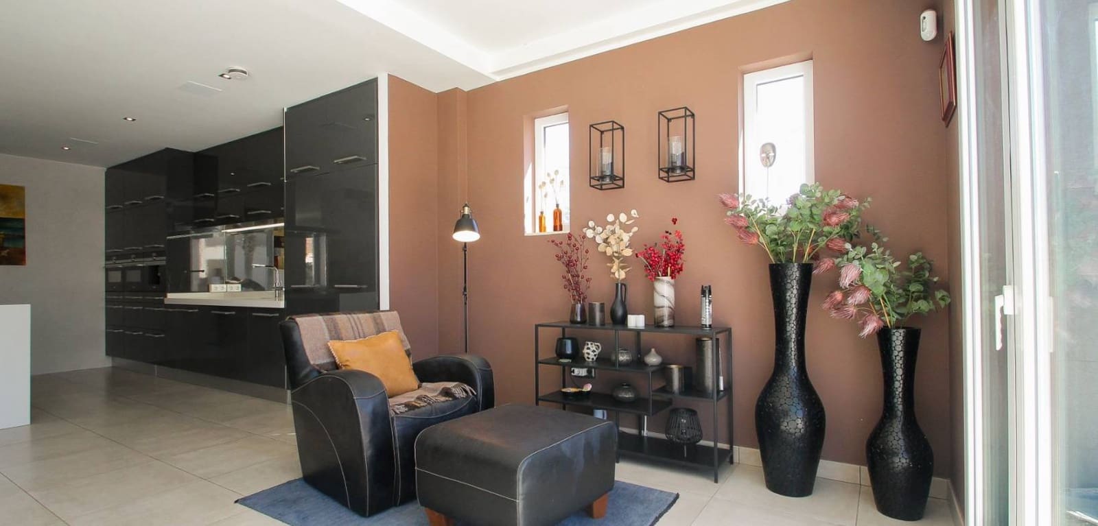 4 makuuhuone Huvila myytävänä paikassa Aguas Nuevas mukana uima-altaan 
autotalli - 1 190 000 € (Ref: 9231242)