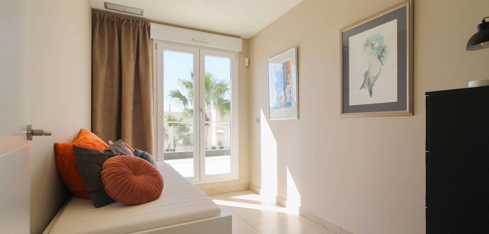 4 makuuhuone Huvila myytävänä paikassa Aguas Nuevas mukana uima-altaan 
autotalli - 1 190 000 € (Ref: 9231242)