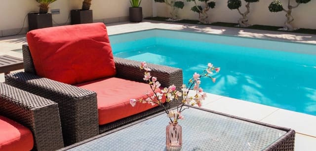 4 bedroom Villa for sale in Aguas Nuevas, Torrevieja with pool garage - € 1,190,000 (Ref: 9231242)