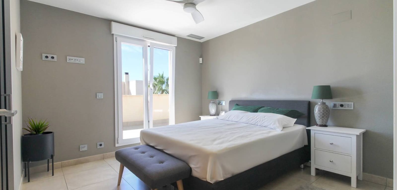 4 makuuhuone Huvila myytävänä paikassa Aguas Nuevas mukana uima-altaan 
autotalli - 1 190 000 € (Ref: 9231242)