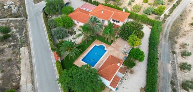 6 chambre Villa/Maison à vendre à San Vicente / Sant Vicent del Raspeig avec piscine - 895 000 € (Ref: 9309231)