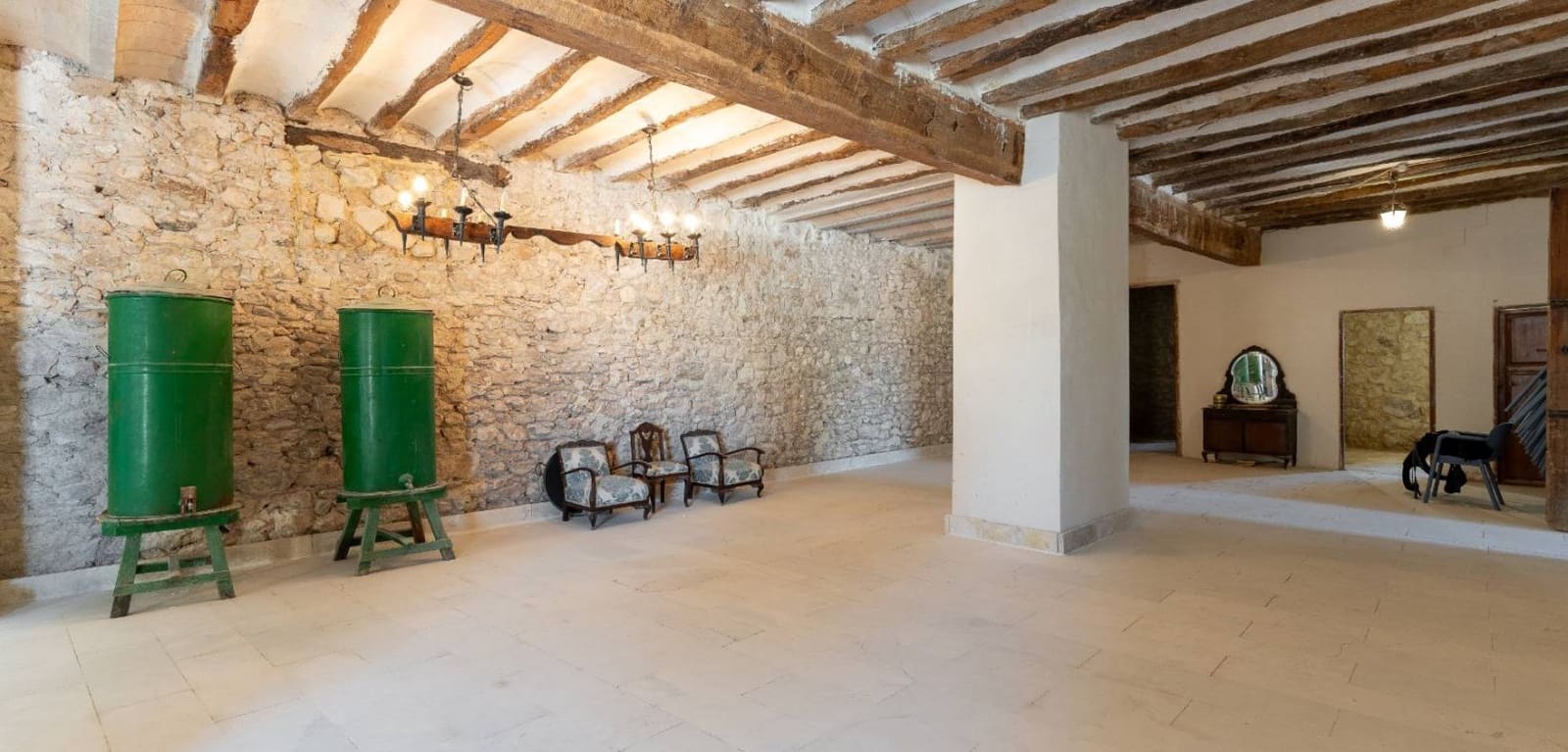 12 sypialnia Finka/Dom wiejski na sprzedaż w Castalla z basenem - 799 000 € (Ref: 9379982)