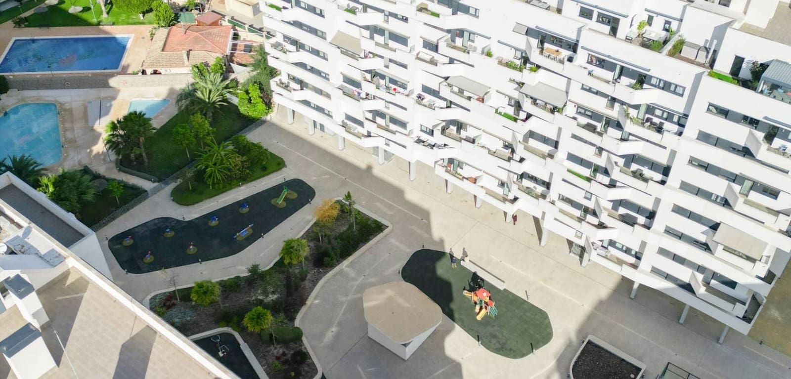 3 camera da letto Appartamento da affittare in Playa de San Juan con piscina garage - 1.900 € (Rif: 9447332)