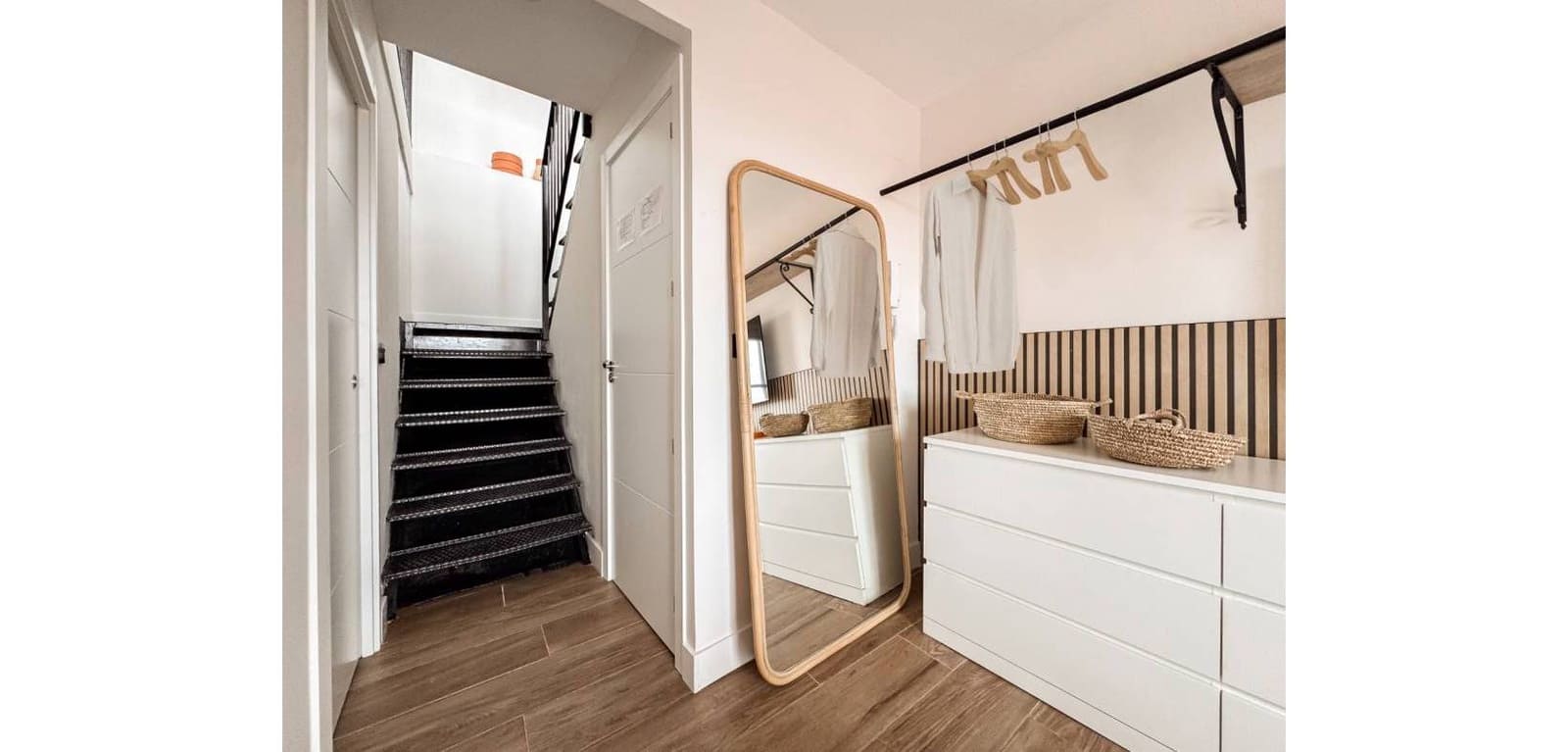 2 bedroom Apartment for sale in Alicante / Alacant city - € 550,000 (Ref: 9499933)