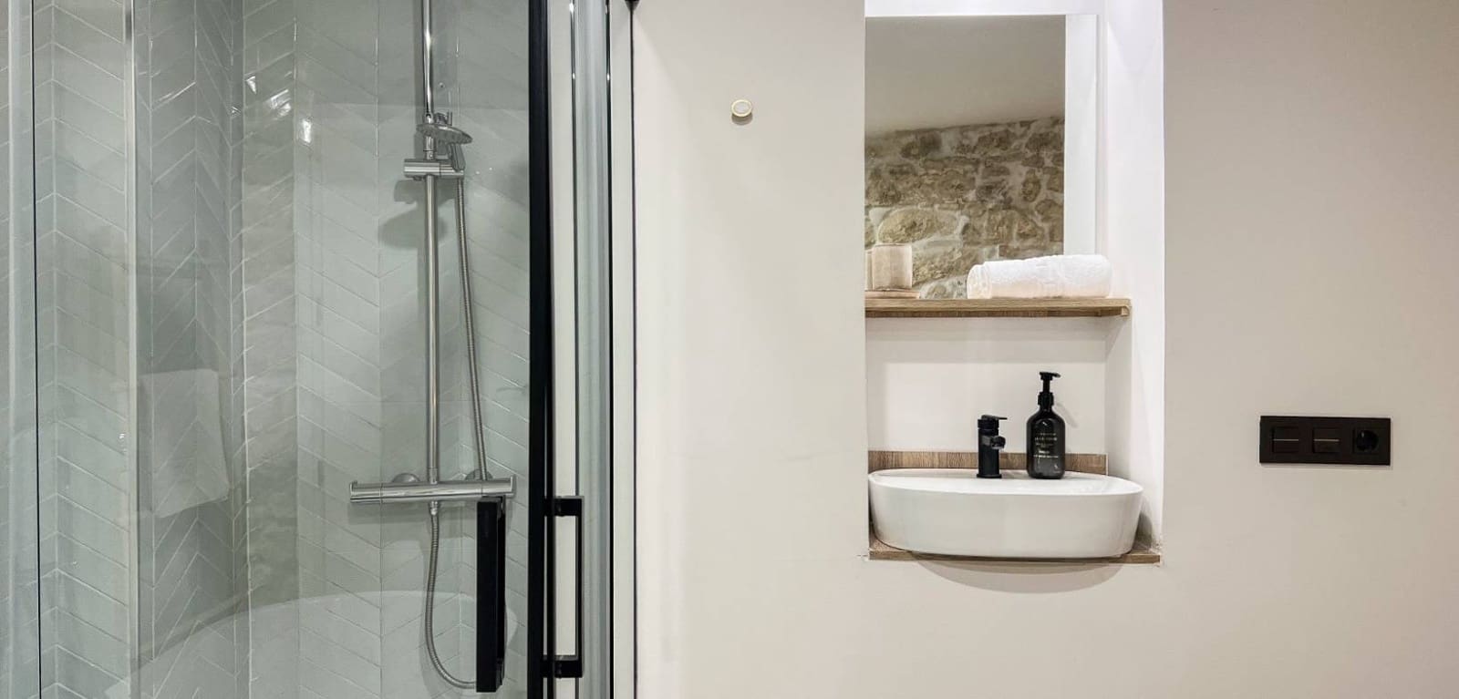 2 bedroom Apartment for sale in Alicante / Alacant city - € 550,000 (Ref: 9499933)