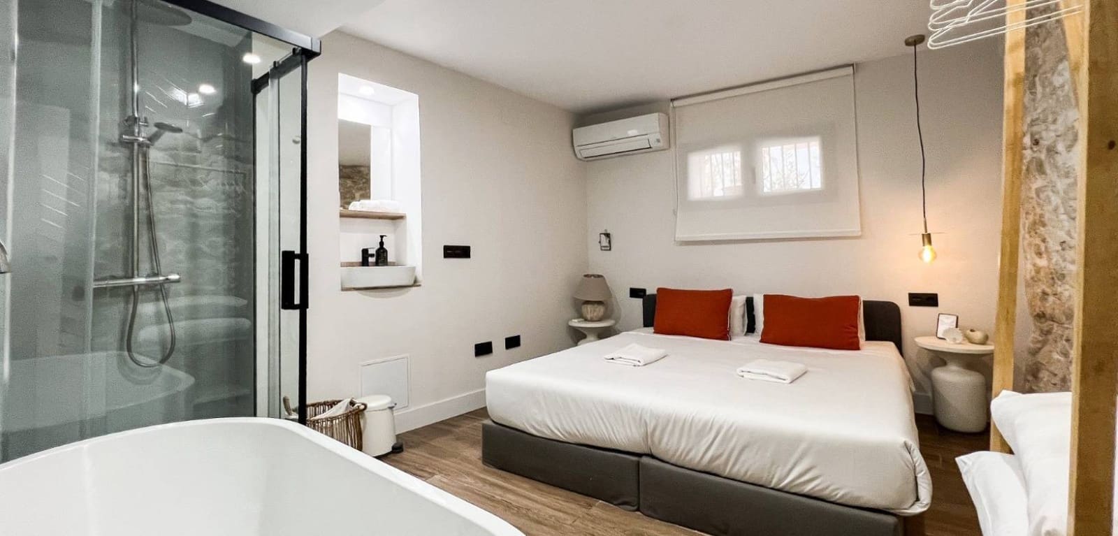 2 bedroom Apartment for sale in Alicante / Alacant city - € 550,000 (Ref: 9499933)