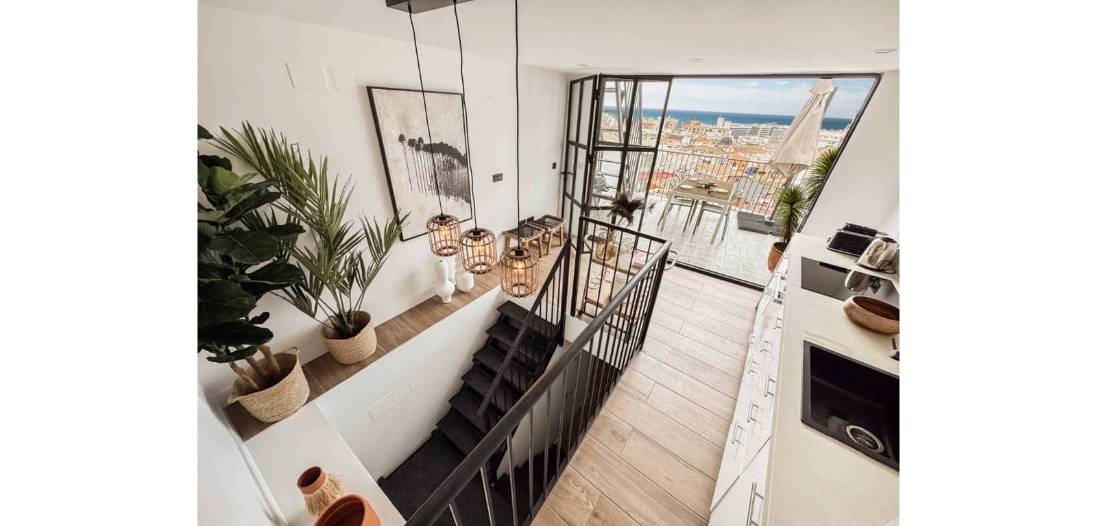 2 bedroom Apartment for sale in Alicante / Alacant city - € 550,000 (Ref: 9499933)