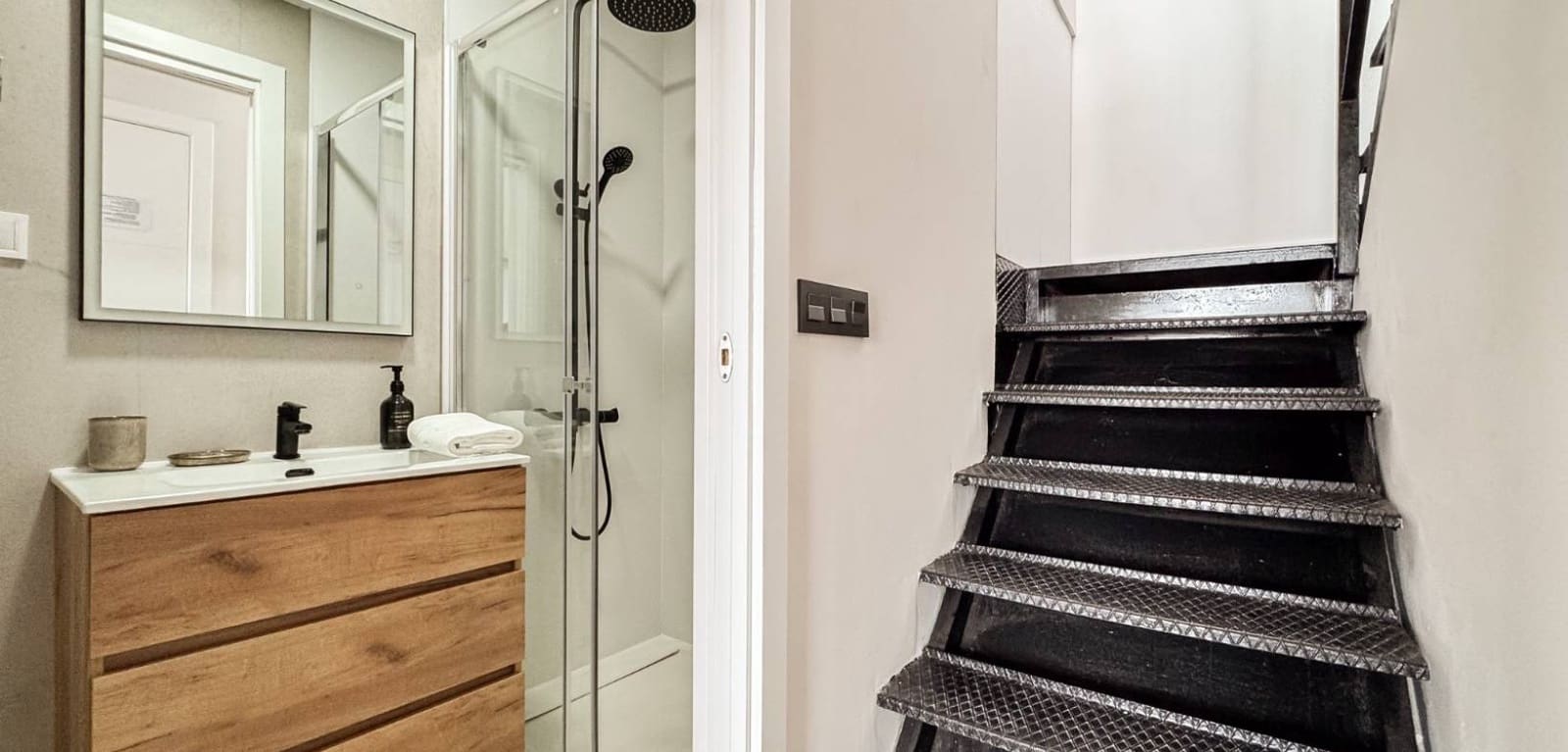 2 bedroom Apartment for sale in Alicante / Alacant city - € 550,000 (Ref: 9499933)