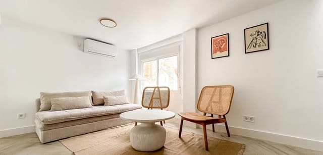 1 chambre Appartement à vendre à Casco Antiguo - Sant Cruz - Ayuntamiento, Alicante ville - 295 000 € (Ref: 9499934)