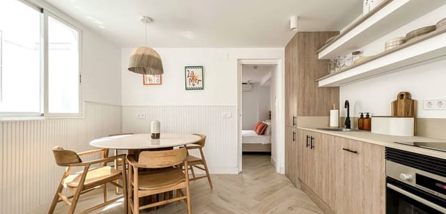 1 chambre Appartement à vendre à Casco Antiguo - Sant Cruz - Ayuntamiento, Alicante ville - 295 000 € (Ref: 9499934)