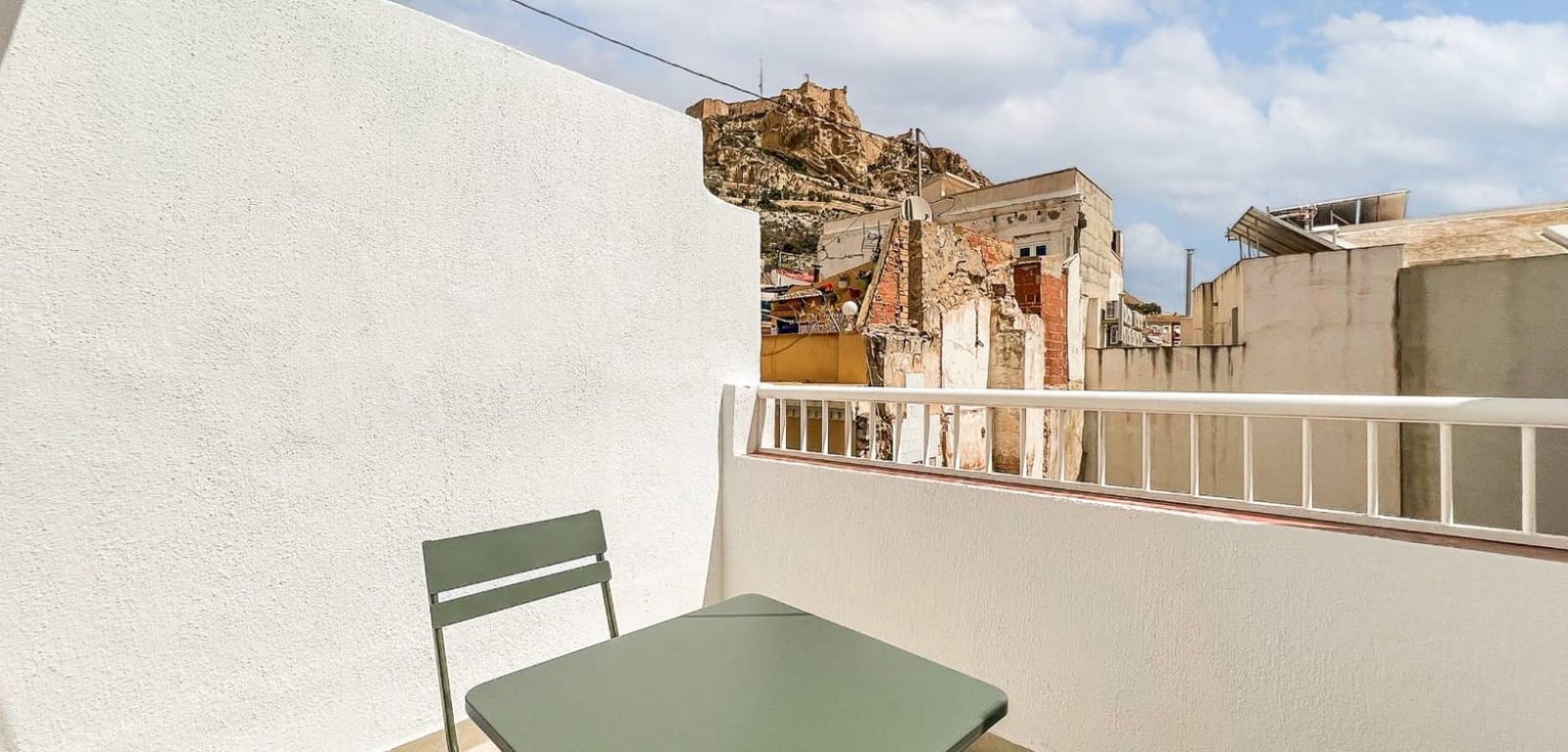 1 bedroom Apartment for sale in Alicante / Alacant city - € 295,000 (Ref: 9499934)