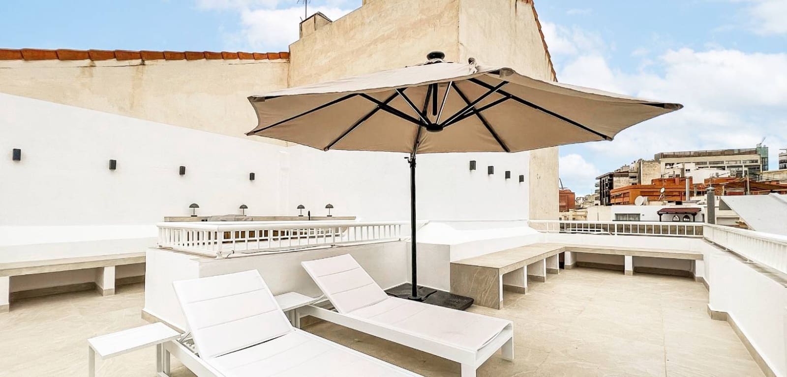 1 bedroom Apartment for sale in Alicante / Alacant city - € 295,000 (Ref: 9499934)