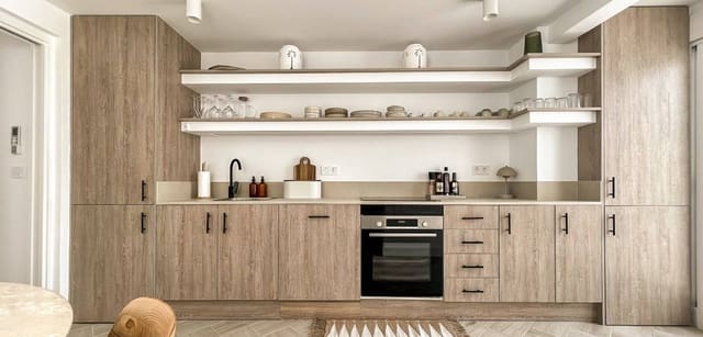 1 chambre Appartement à vendre à Casco Antiguo - Sant Cruz - Ayuntamiento, Alicante ville - 295 000 € (Ref: 9499934)