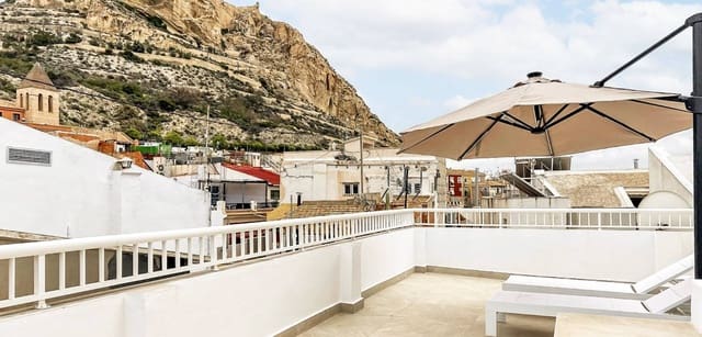 1 chambre Appartement à vendre à Casco Antiguo - Sant Cruz - Ayuntamiento, Alicante ville - 295 000 € (Ref: 9499934)