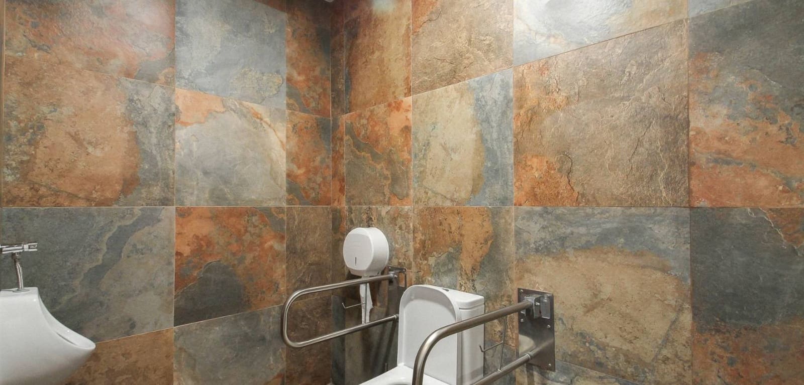 Local Comercial de 1 habitación en Playa de San Juan en venta - 65.000 € (Ref: 9720763)