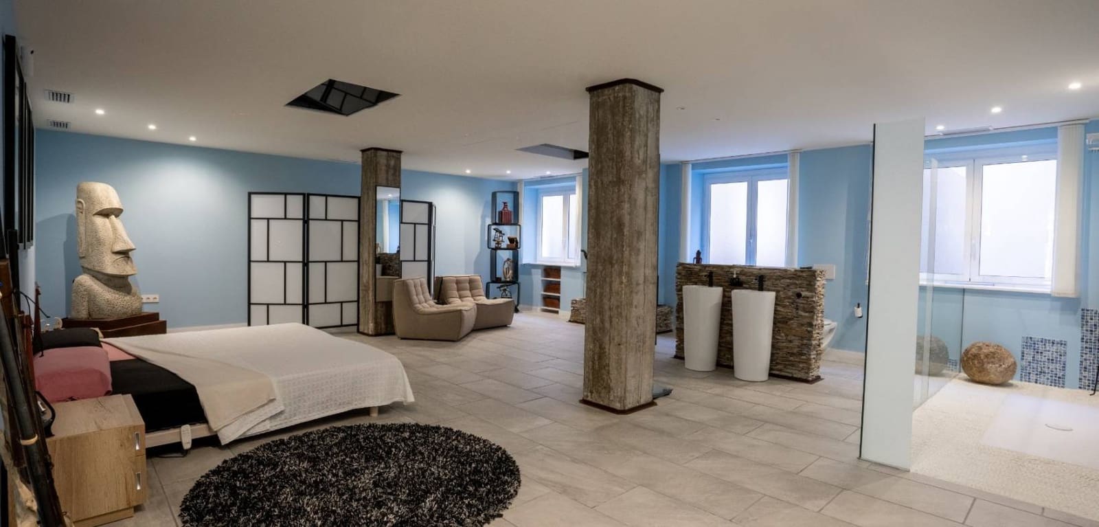 2 bedroom Apartment for sale in Alicante / Alacant city - € 1,100,000 (Ref: 9772043)