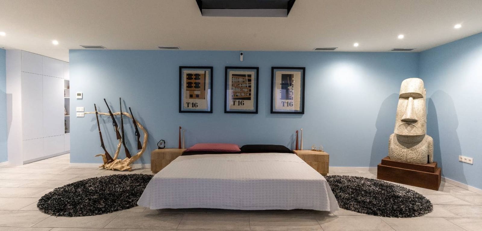 2 bedroom Apartment for sale in Alicante / Alacant city - € 1,100,000 (Ref: 9772043)