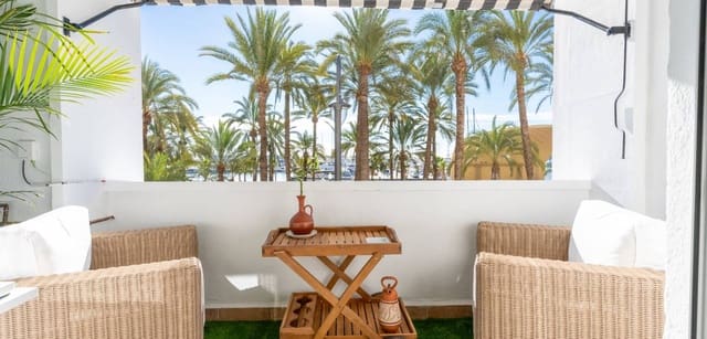 2 bedroom Apartment for sale in Barrio del Centro, Alicante / Alacant city - € 1,100,000 (Ref: 9772043)