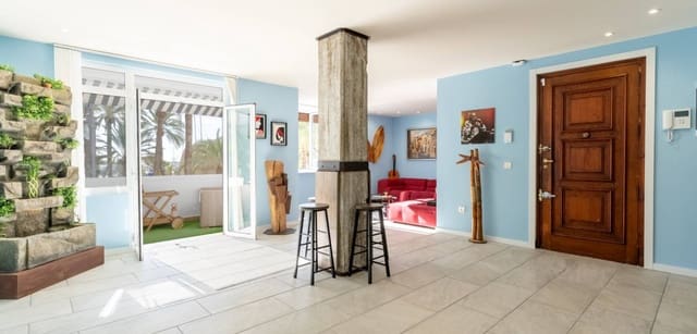 2 bedroom Apartment for sale in Barrio del Centro, Alicante / Alacant city - € 1,100,000 (Ref: 9772043)