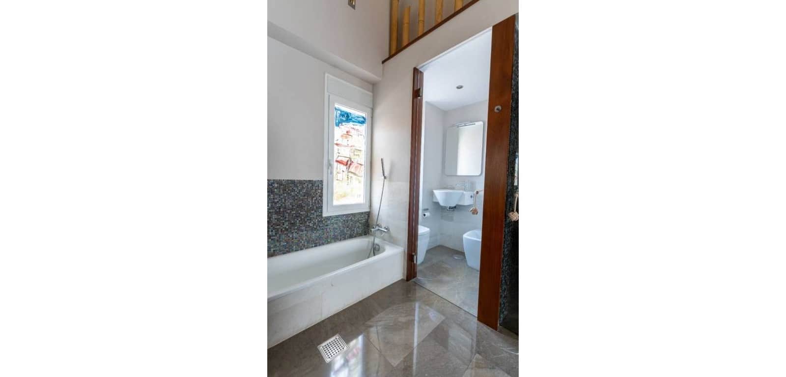 3 makuuhuone Kattohuoneisto myytävänä paikassa Alicante kaupunki - 1 350 000 € (Ref: 9787585)