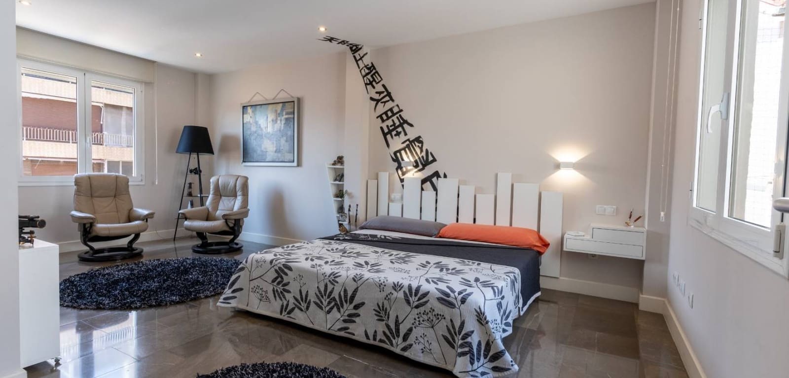 3 makuuhuone Kattohuoneisto myytävänä paikassa Alicante kaupunki - 1 350 000 € (Ref: 9787585)