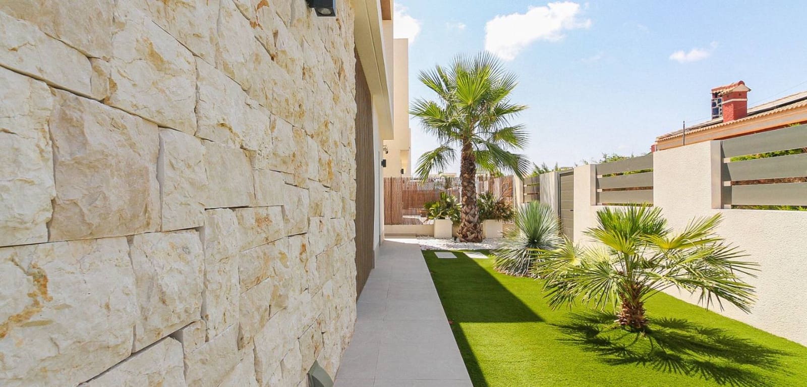 3 slaapkamer Villa te koop in Orihuela Costa met zwembad garage - € 749.000 (Ref: 9987188)