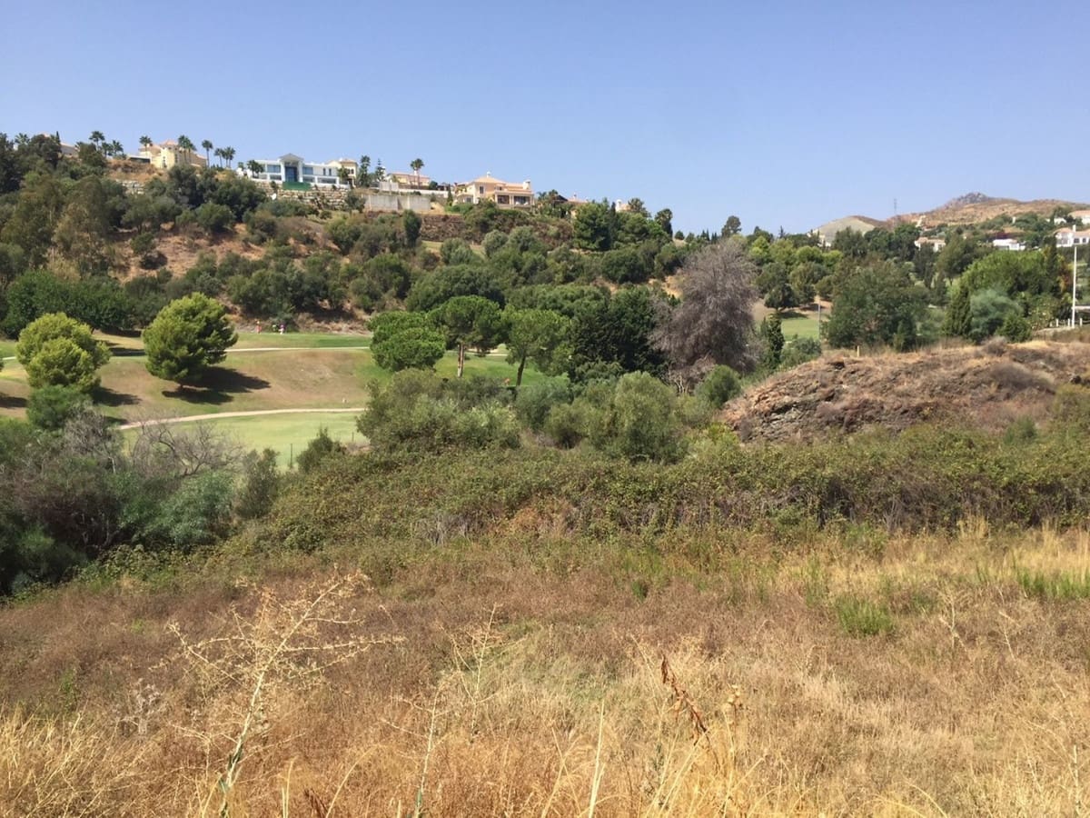 4 soveværelse Villa til salg i Estepona med swimmingpool - € 1.590.000 (Ref: 6443779)