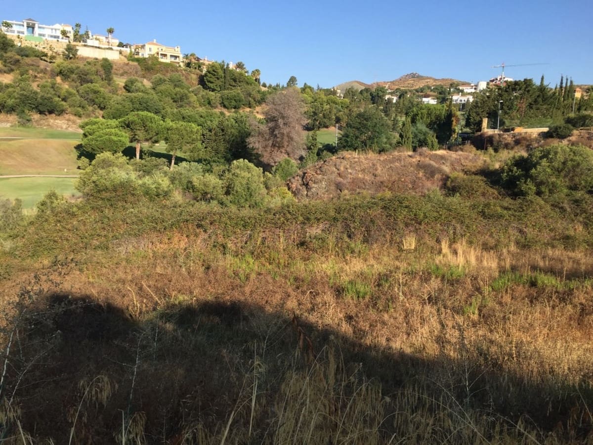 4 soveværelse Villa til salg i Estepona med swimmingpool - € 1.590.000 (Ref: 6443779)