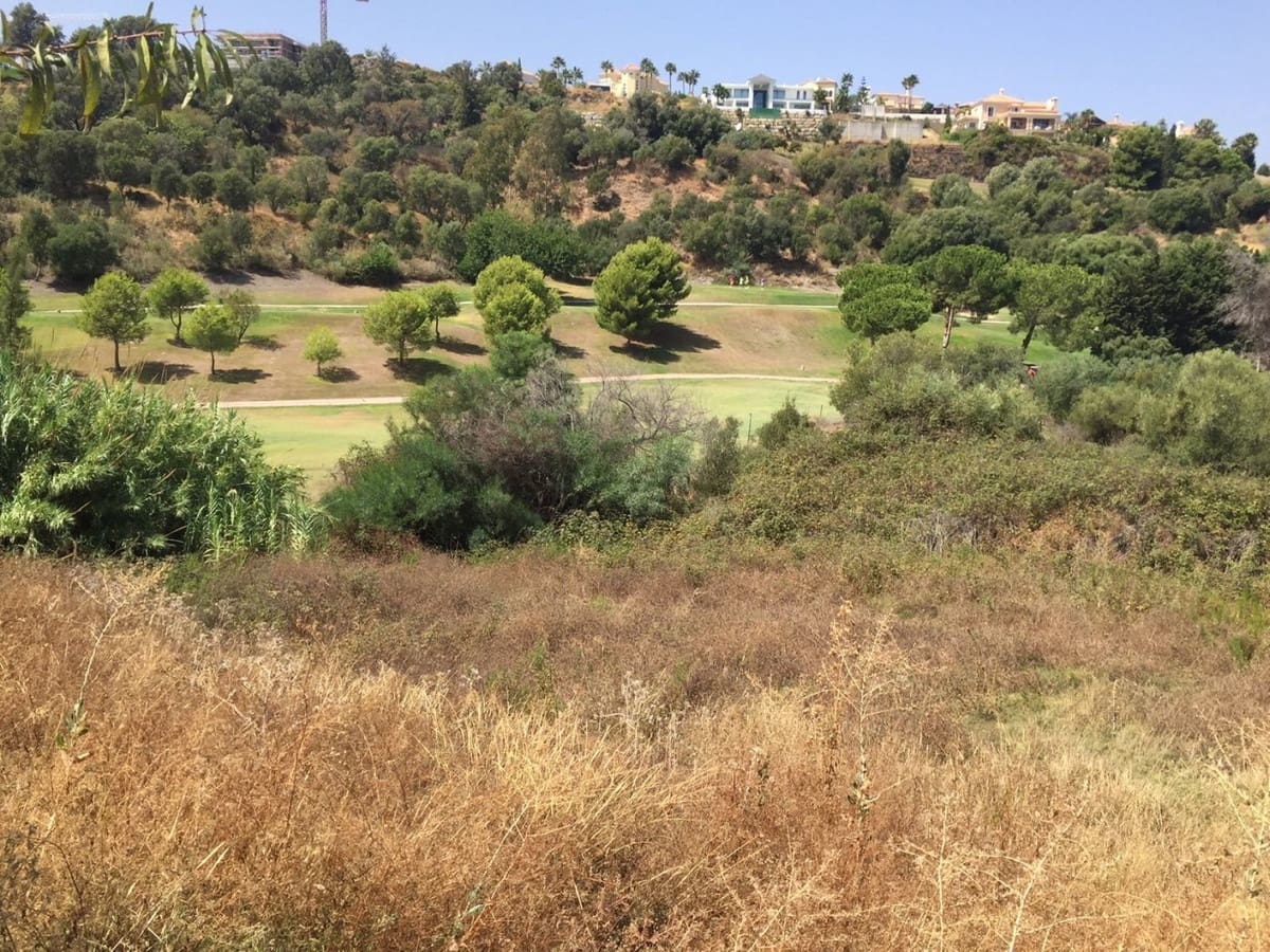 4 soveværelse Villa til salg i Estepona med swimmingpool - € 1.590.000 (Ref: 6443779)