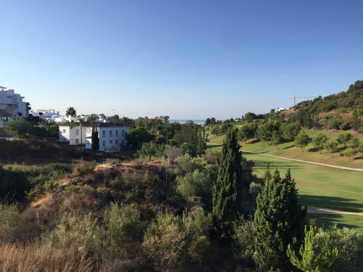 4 soveværelse Villa til salg i Estepona med swimmingpool - € 1.590.000 (Ref: 6443779)