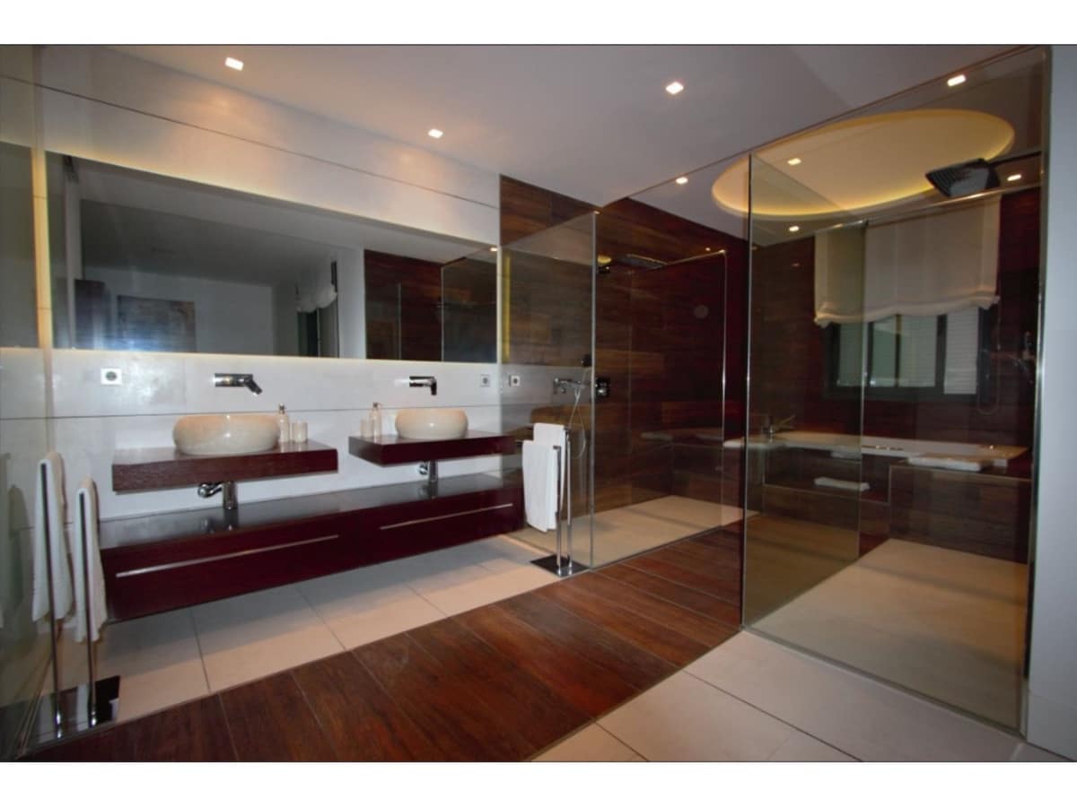 3 bedroom Apartment for sale in Marbella with pool - € 2,200,000 (Ref: 6443794)